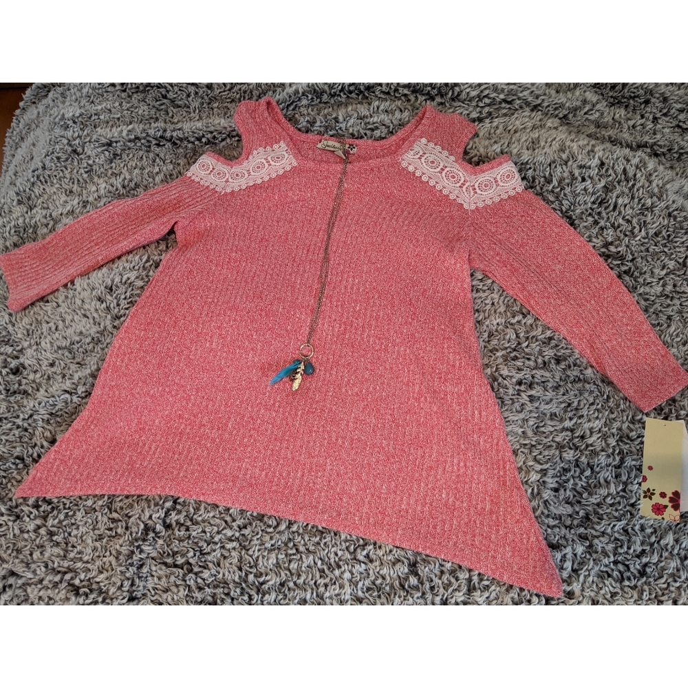 Cold shoulder Coral Shirt with Necklace